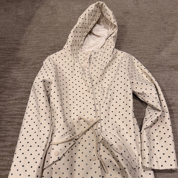 Mango polka dot girls lined rain coat size 10 - Picture 1 of 6